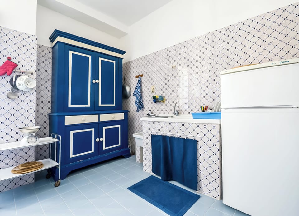 Condo, Balcony, Hill View | Private kitchen