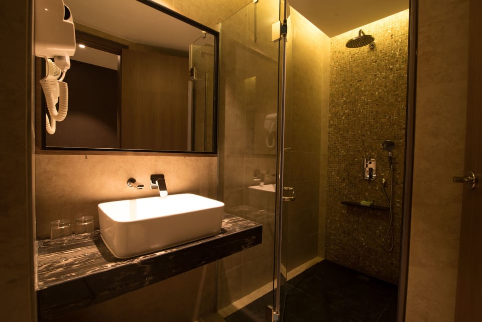 In-room safe, desk, iron/ironing board (on request), WiFi (free)