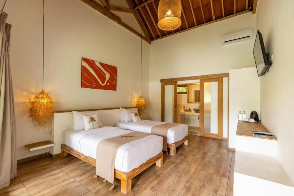 Superior Twin Room, Pool View | WiFi (free)
