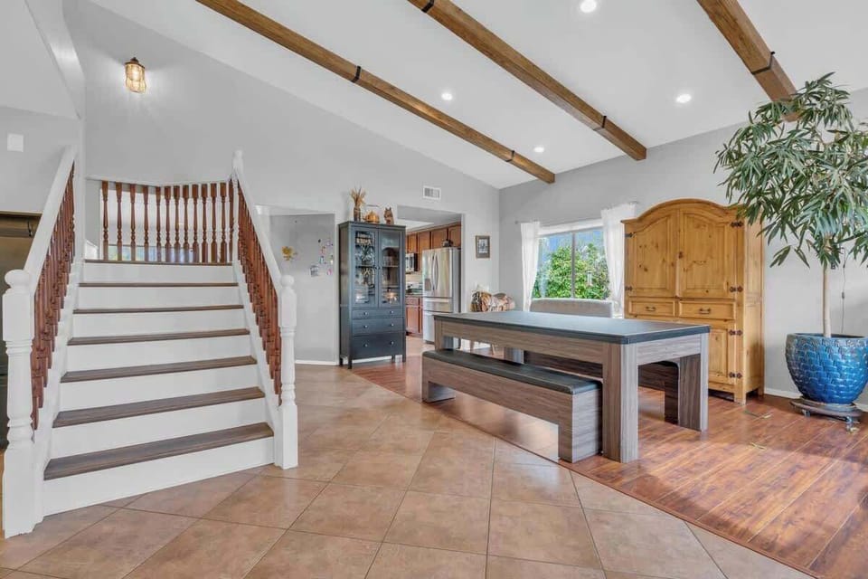 Dining table turns into a pool table!