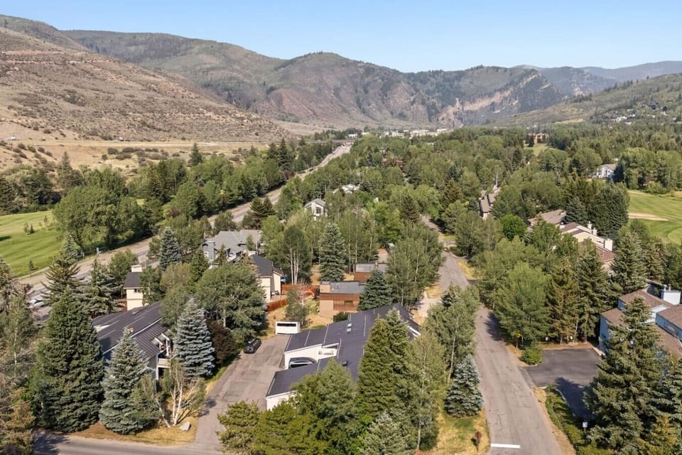 Welcome to EagleVail!