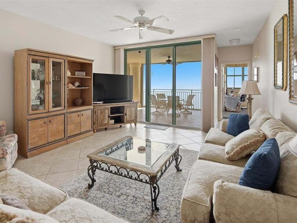 living room with waterview