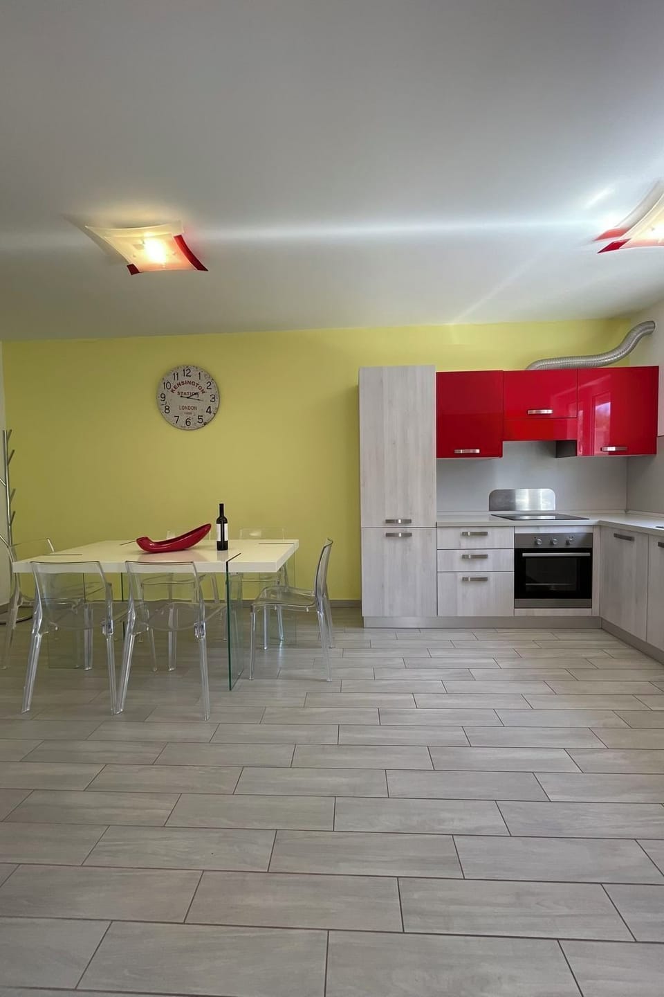 Kitchen / Dining Room