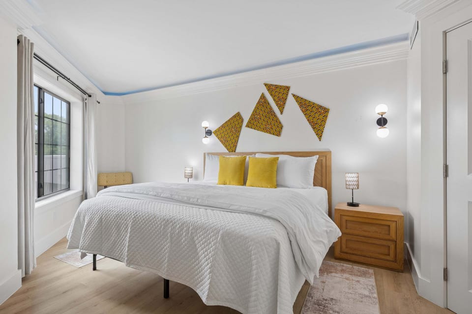 A peaceful king suite to rest and recharge
