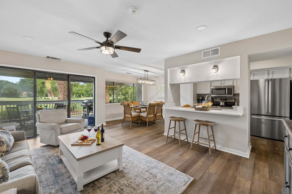 Golf course views right from your living room