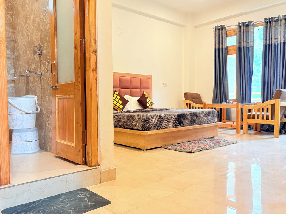 Junior Studio Suite, Balcony, Valley View | WiFi (free)