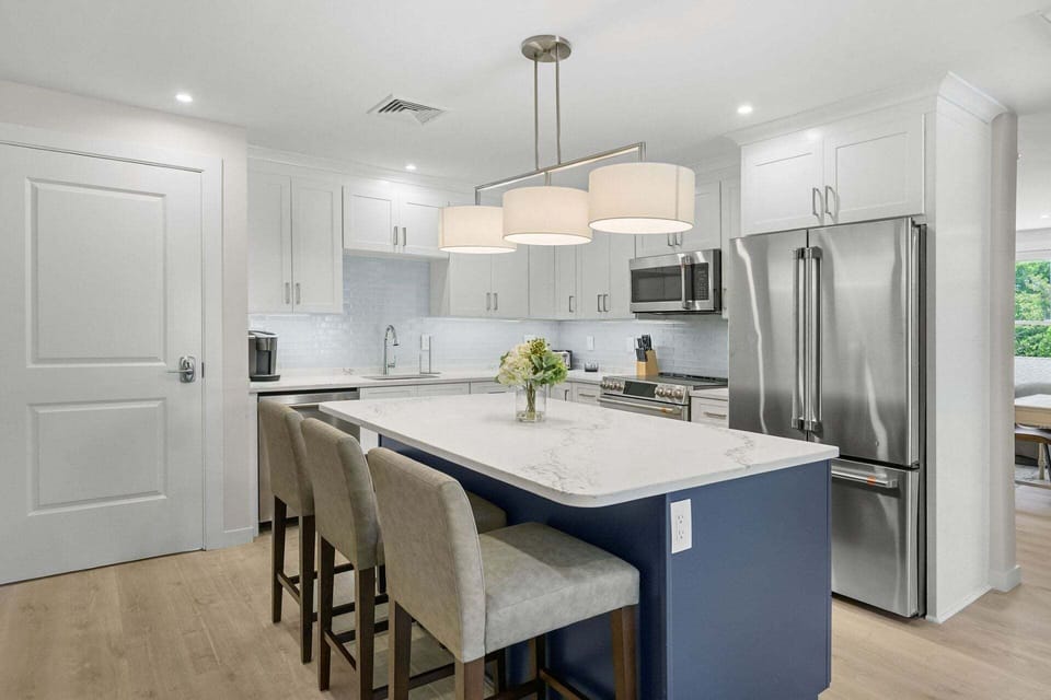 Kitchen island with seating for 3