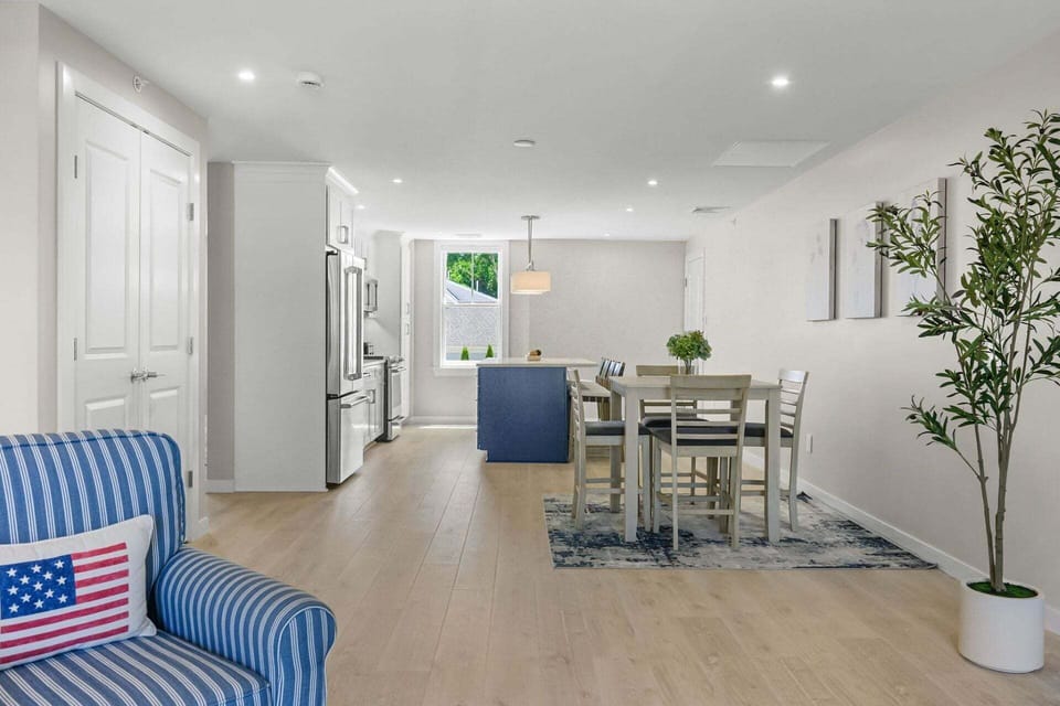 Open concept living room, dining area, and kitchen