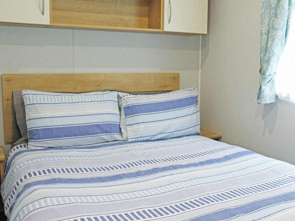Double bedroom | Sea Breeze, Saundersfoot