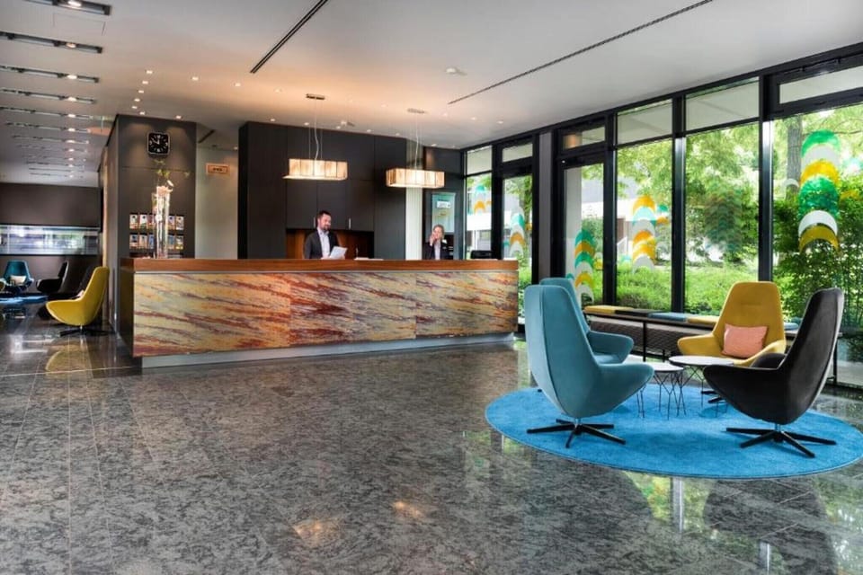 Entrance / Reception
