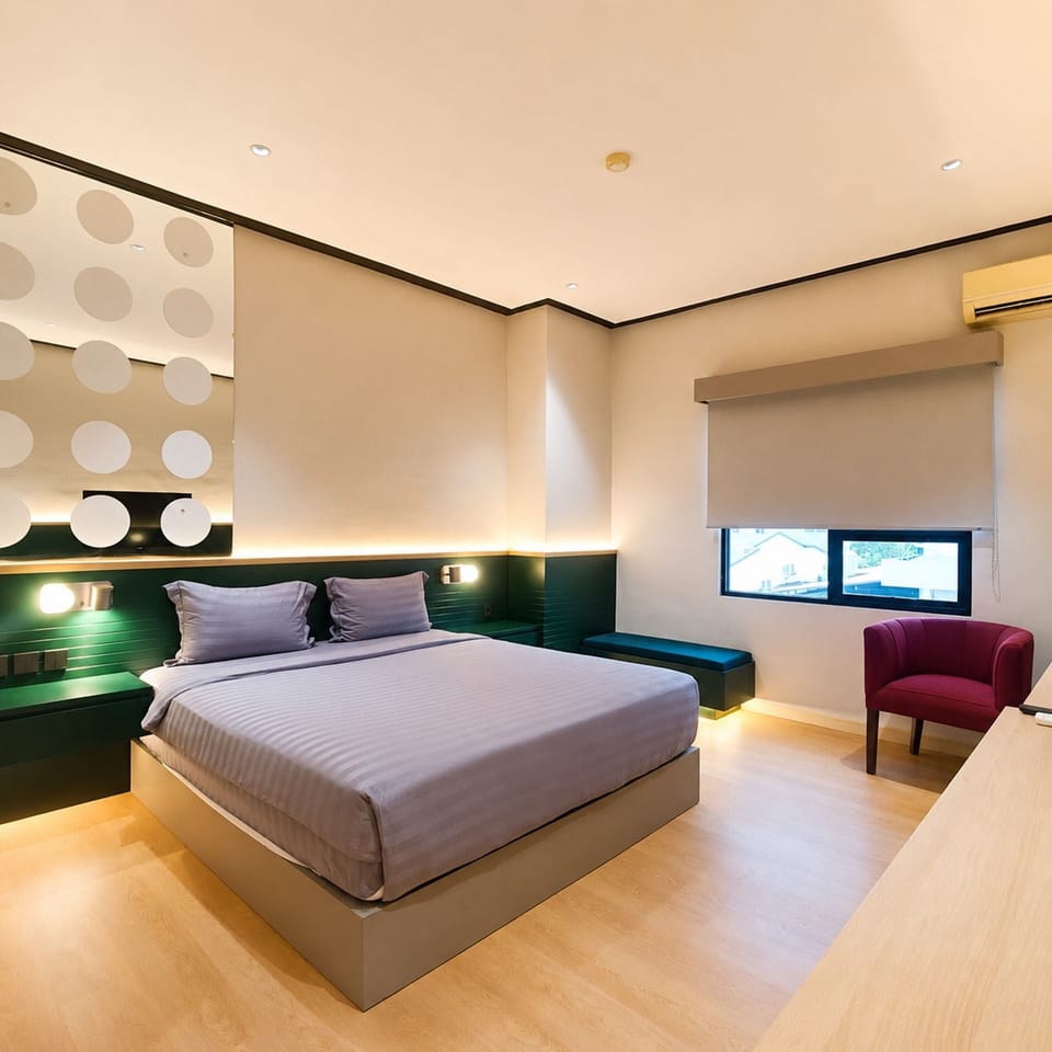 Deluxe Double Room, City View | Desk, WiFi (free)