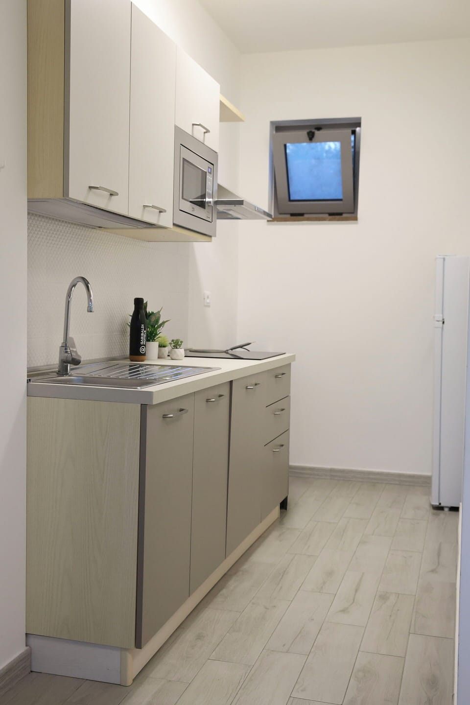 Autumn, Kitchen, Spring, Summer