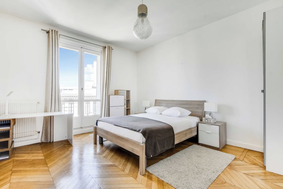 Apartment | 1 bedroom, laptop workspace, iron/ironing board, bed sheets