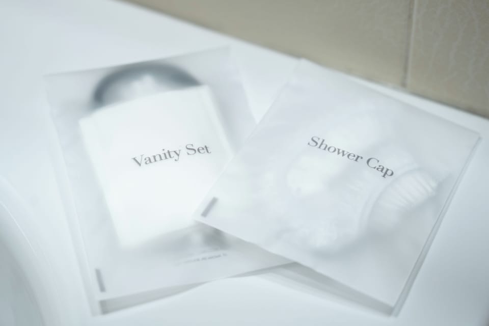 Comfort Single Room, Balcony | Bathroom | Shower, hair dryer, towels, soap