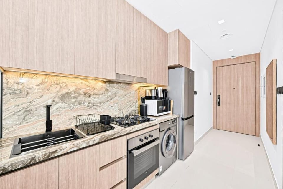 Apartment, Balcony | Private kitchen