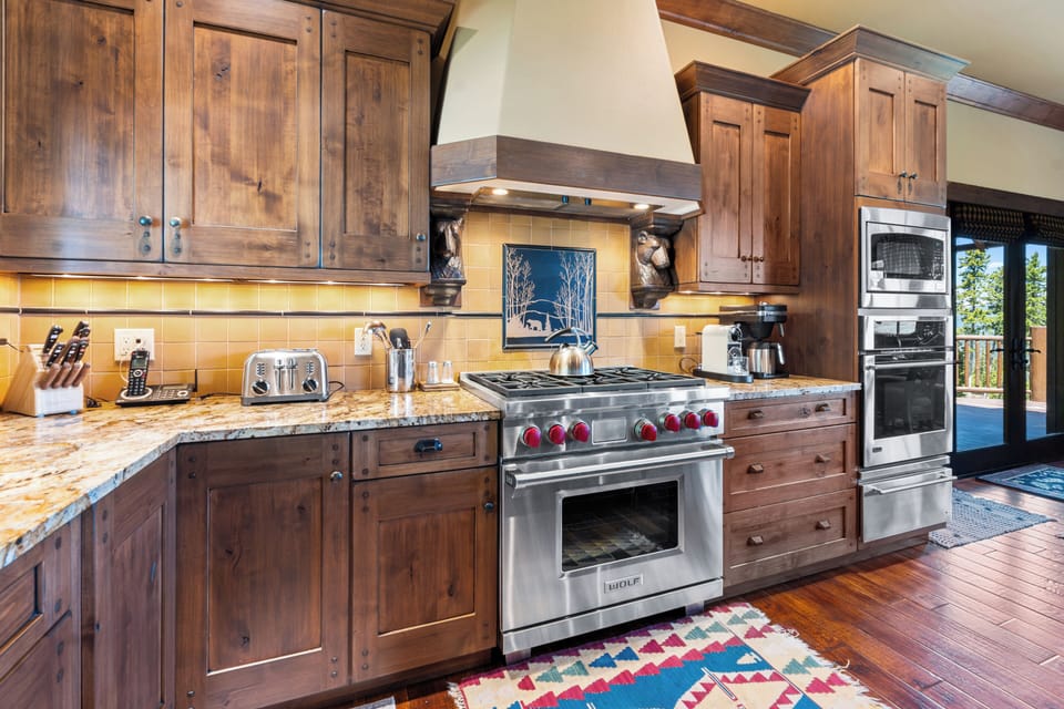 Duke's Kitchen 4