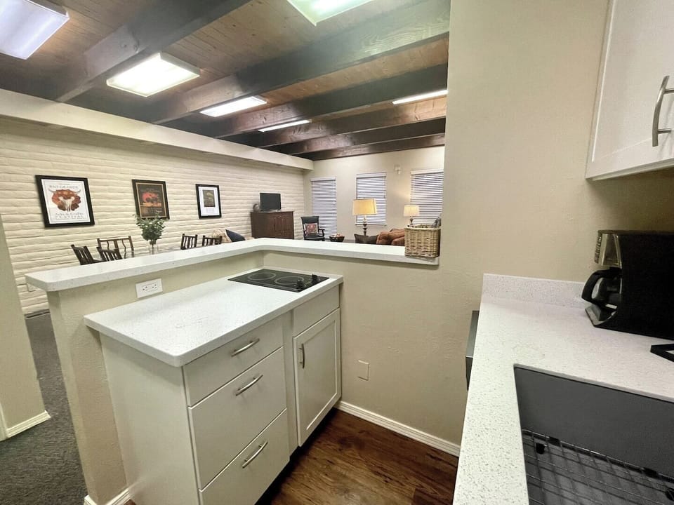Kitchenette