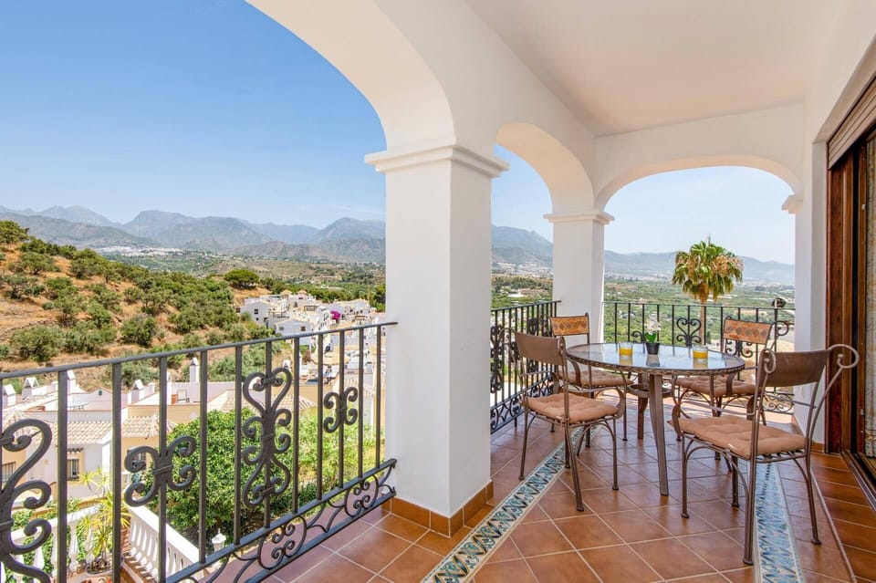 Villa Lara Pinta image