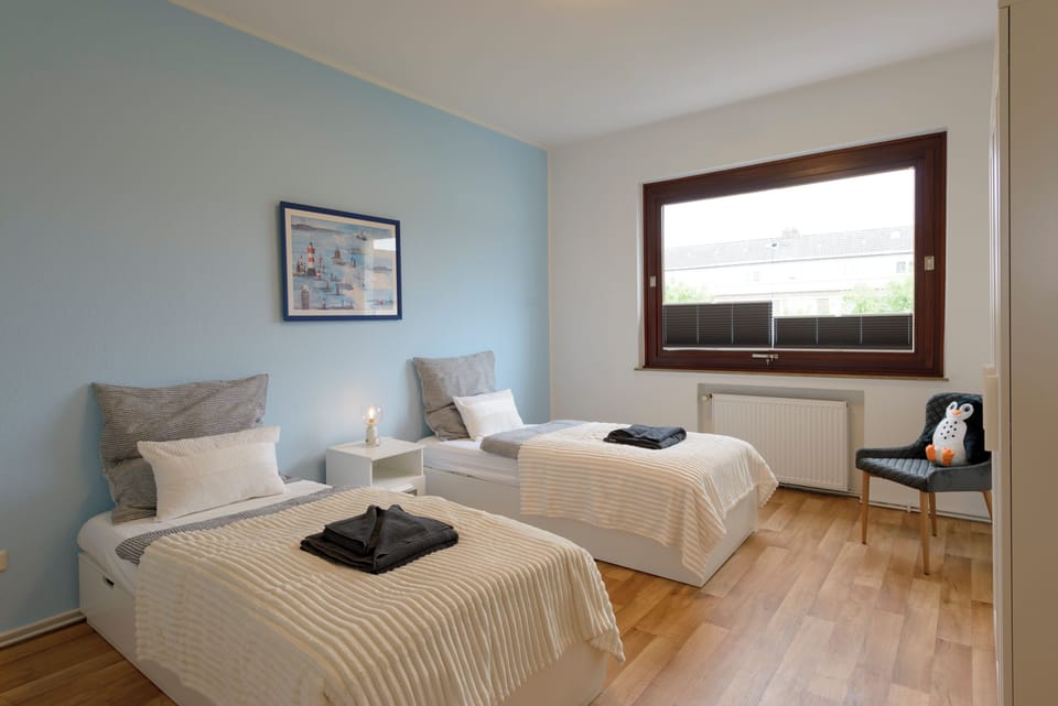 Schlafzimmer 2: Zwei Einzelbetten