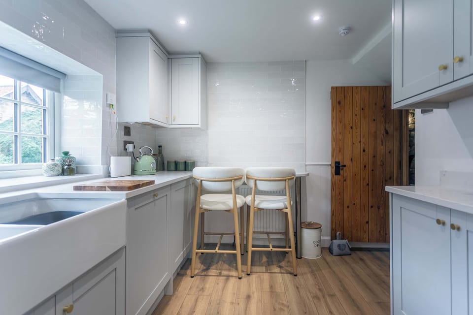 Pull up a stool for coffee and conversation, enjoy a casual bite together or keep the cook company while dinner comes together in the welcoming kitchen.