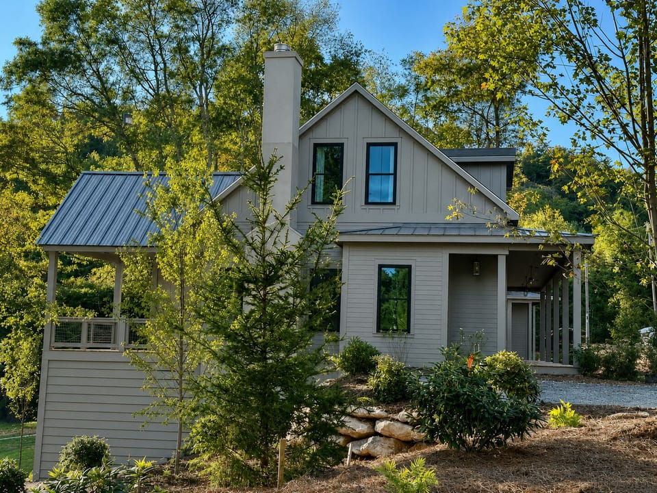 Rabbit Ridge Exterior Side View