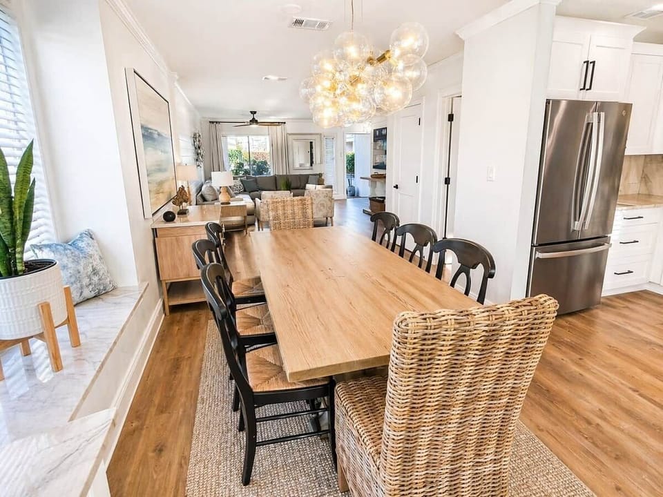 A welcoming dining area with seating for a crowd—perfect for enjoying meals, cocktails, and memorable game nights together.