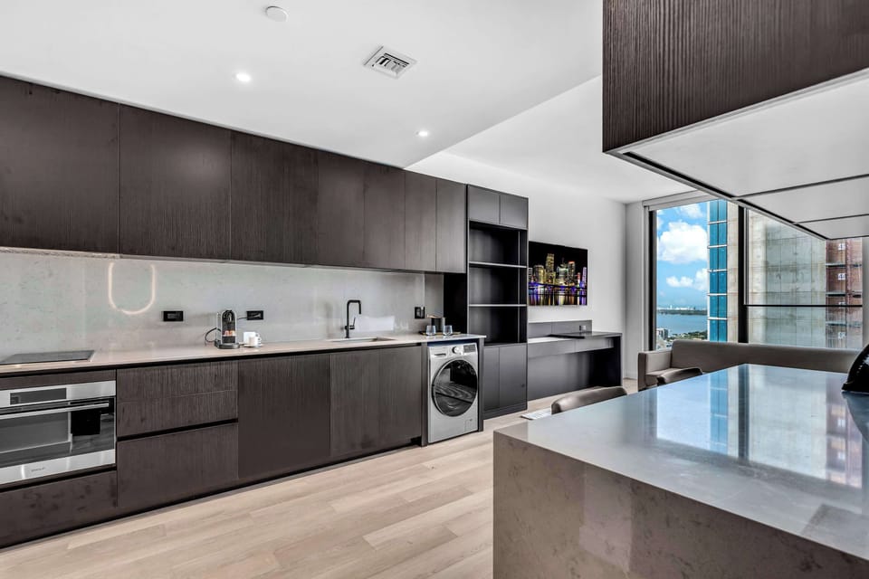 Studio, 1 King Bed, Kitchen, City View (The Signature Eleven) | Private kitchen