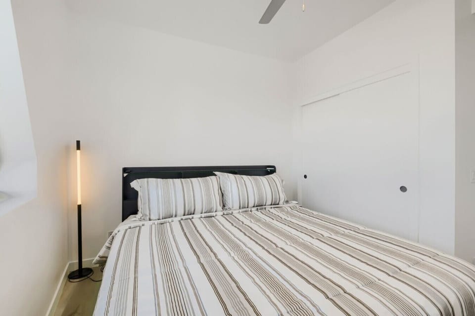 King Size Bed Bedroom 2