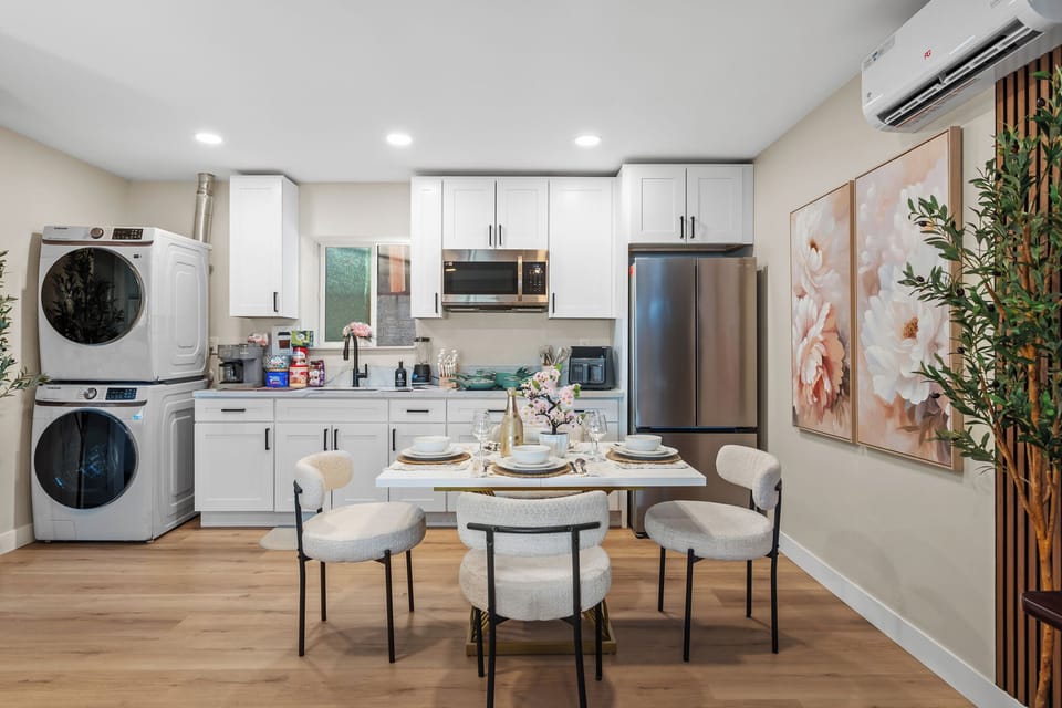 Dining area next to the fully equipped kitchen for easy meals.