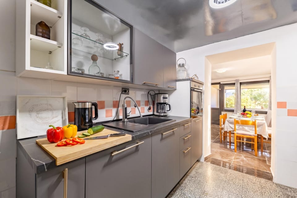 Kitchen and dining area