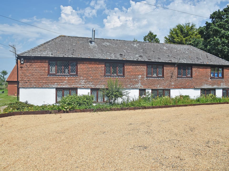 Exterior | Walnut Tree - Thurnefield Holiday Homes, Repps-with-Bastwick