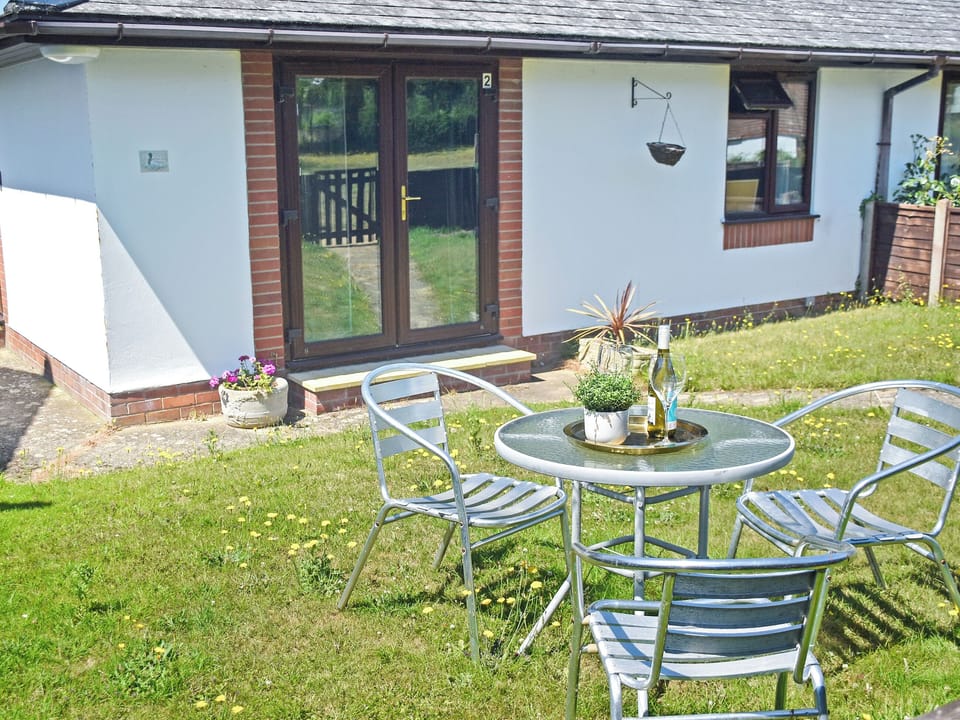 Sitting-out-area | Mallard - Thurnefield Holiday Homes, Repps-with-Bastwick