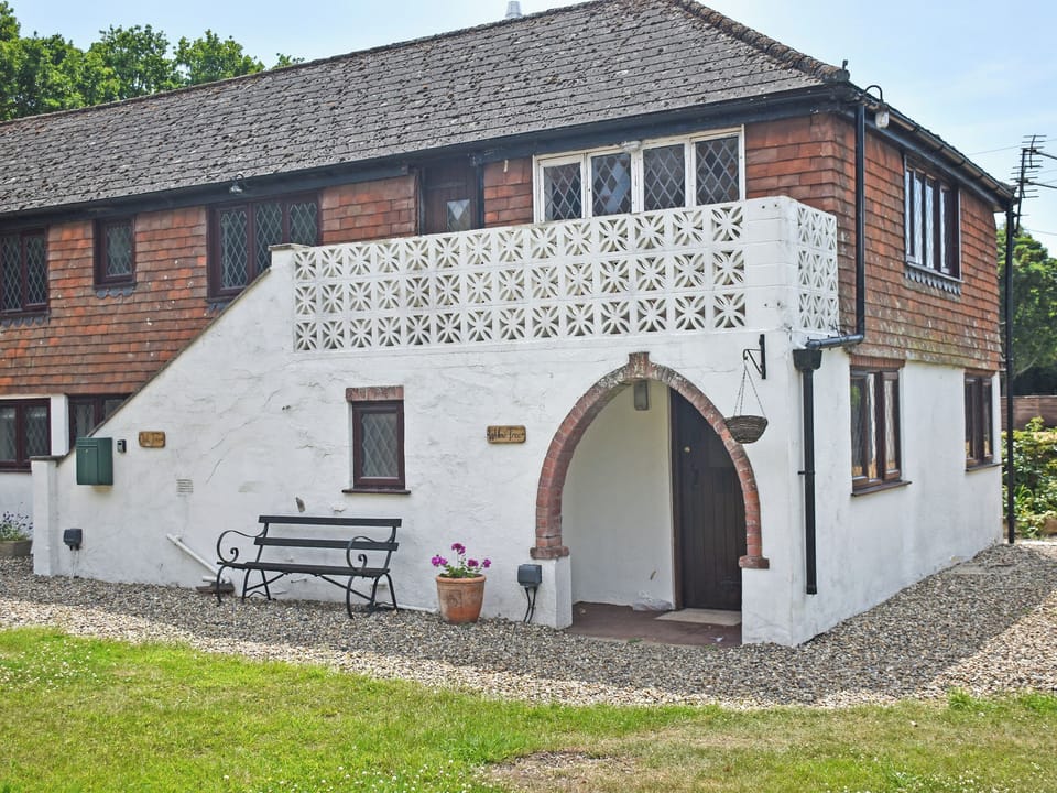 Exterior | Willow Tree - Thurnefield Holiday Homes, Repps-with-Bastwick