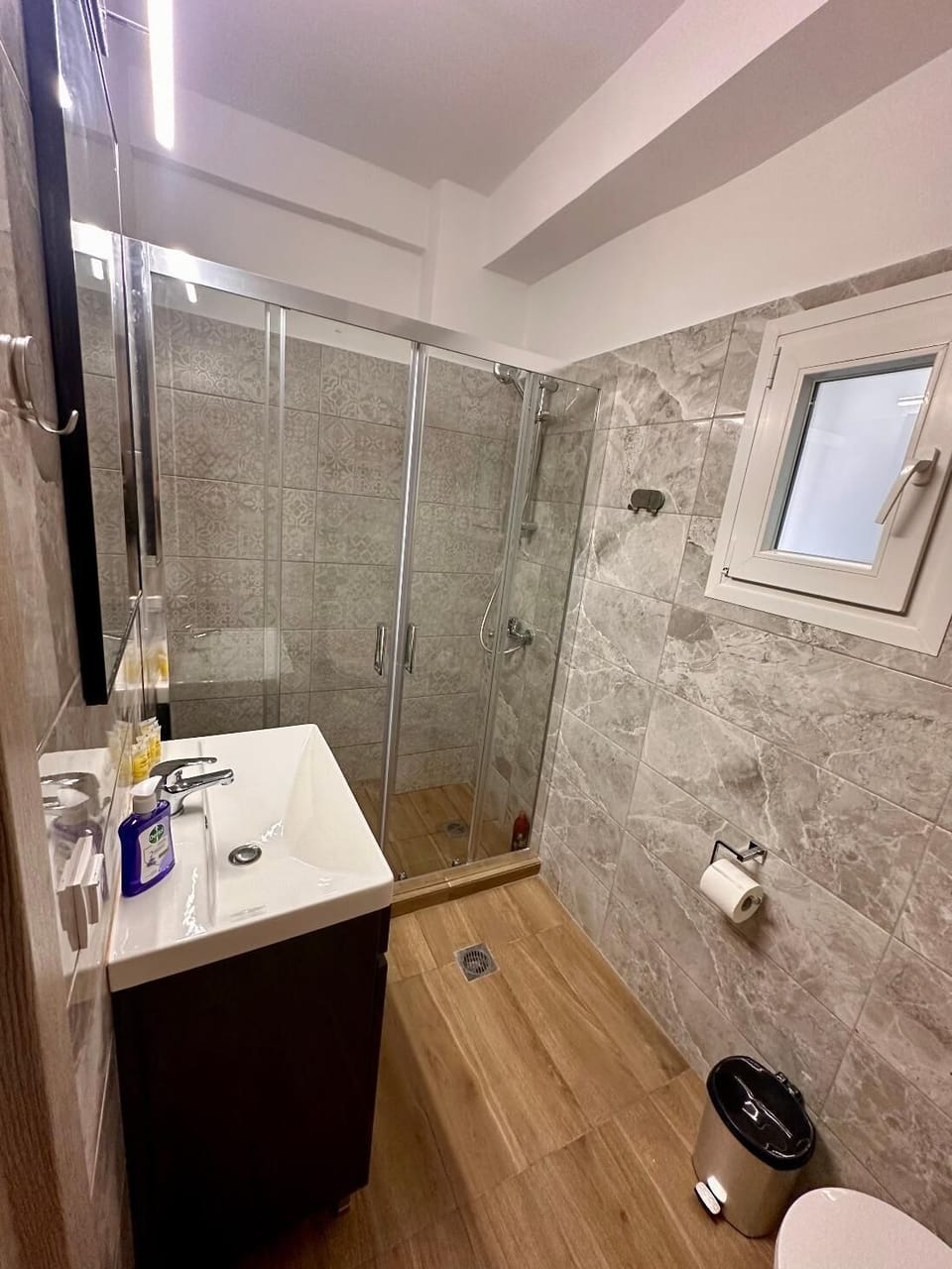 Free toiletries, hair dryer, towels, soap