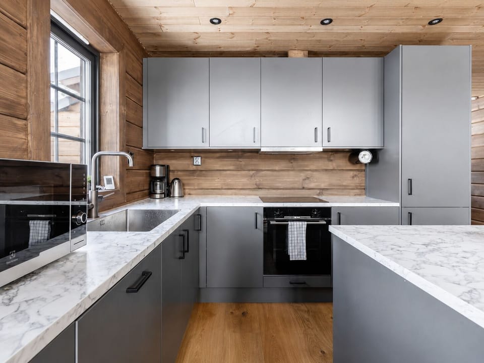 Fully equipped Marbodal kitchen in the modern 140 m² Idre house


