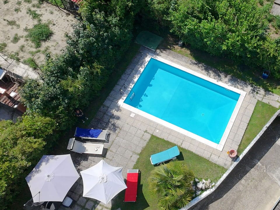 Autumn, Building Exterior, Garden, Outdoor, Pool, Spring, Summer