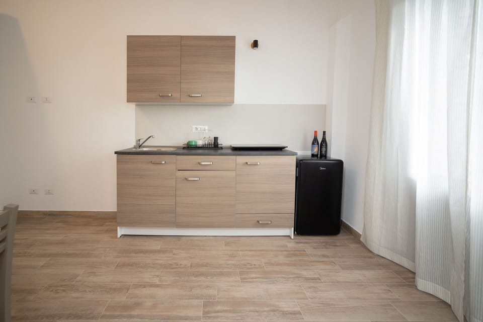 Deluxe Suite, Mountain View | Private kitchen