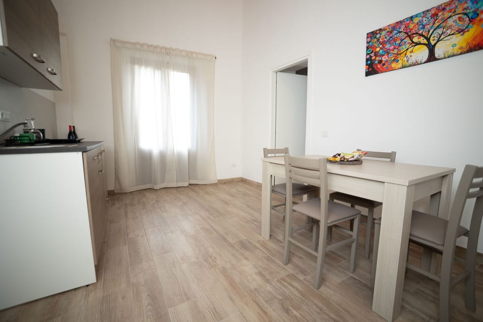 Deluxe Suite, Mountain View | Dining