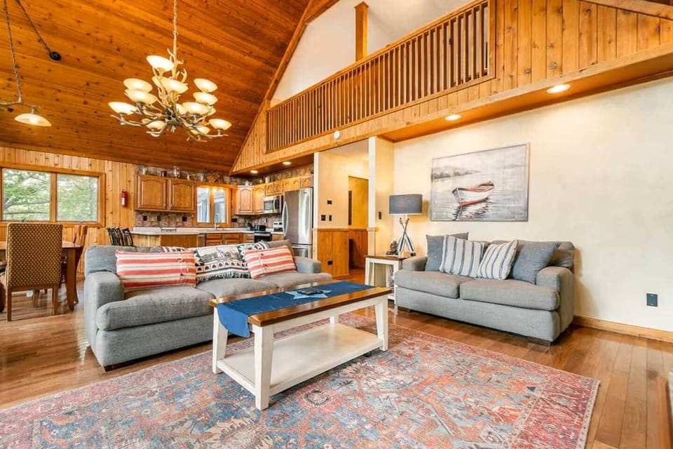 Lake Bear Lair Living Room and Kitchen
