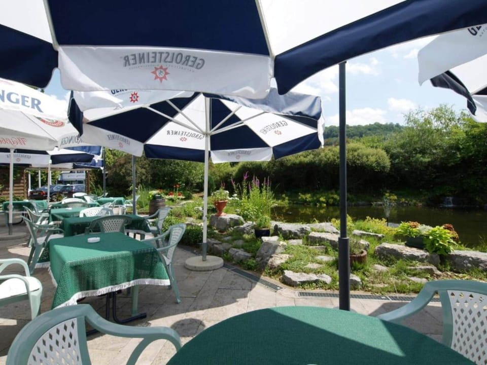 House | Outdoor dining