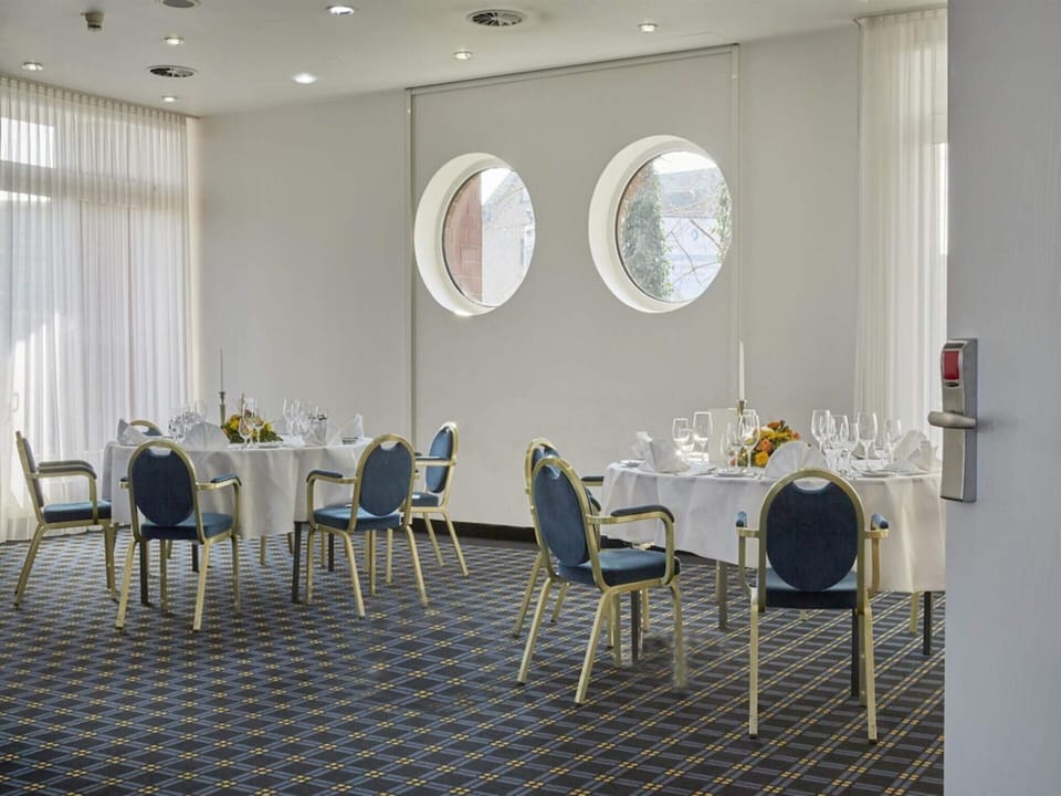House | Dining