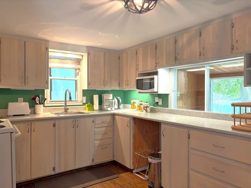 Fully equipped kitchen