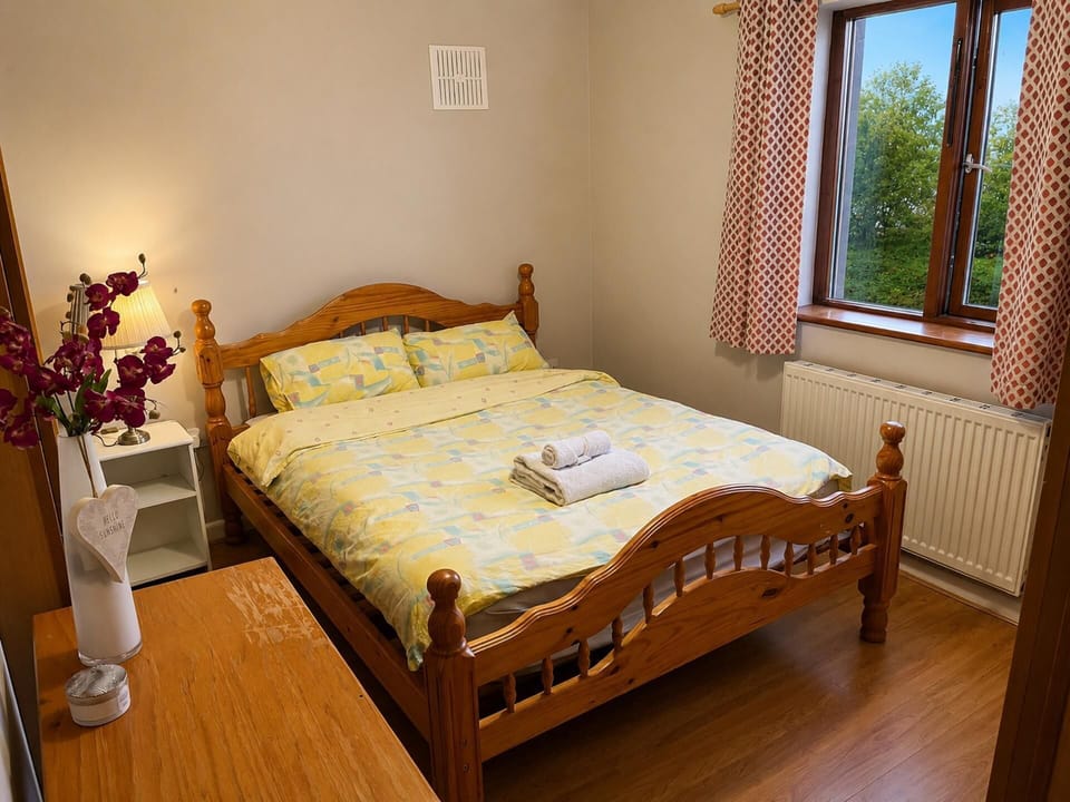 2 bedrooms, WiFi (free)
