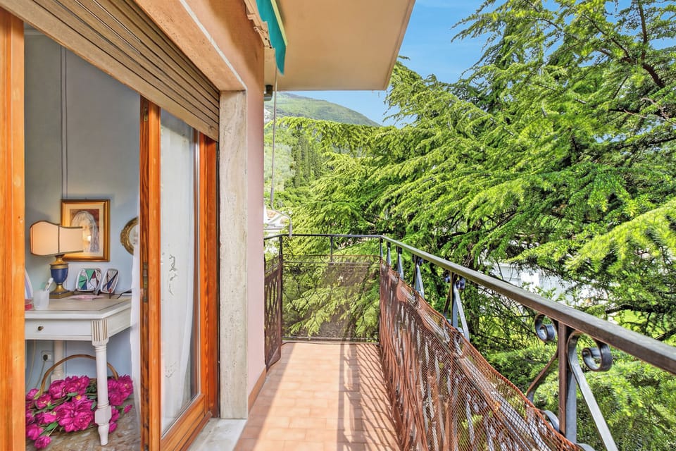 Luxury Apartment, 2 Bedrooms, Balcony (Roma 62 Lake View,Terrace & Private) | Property grounds