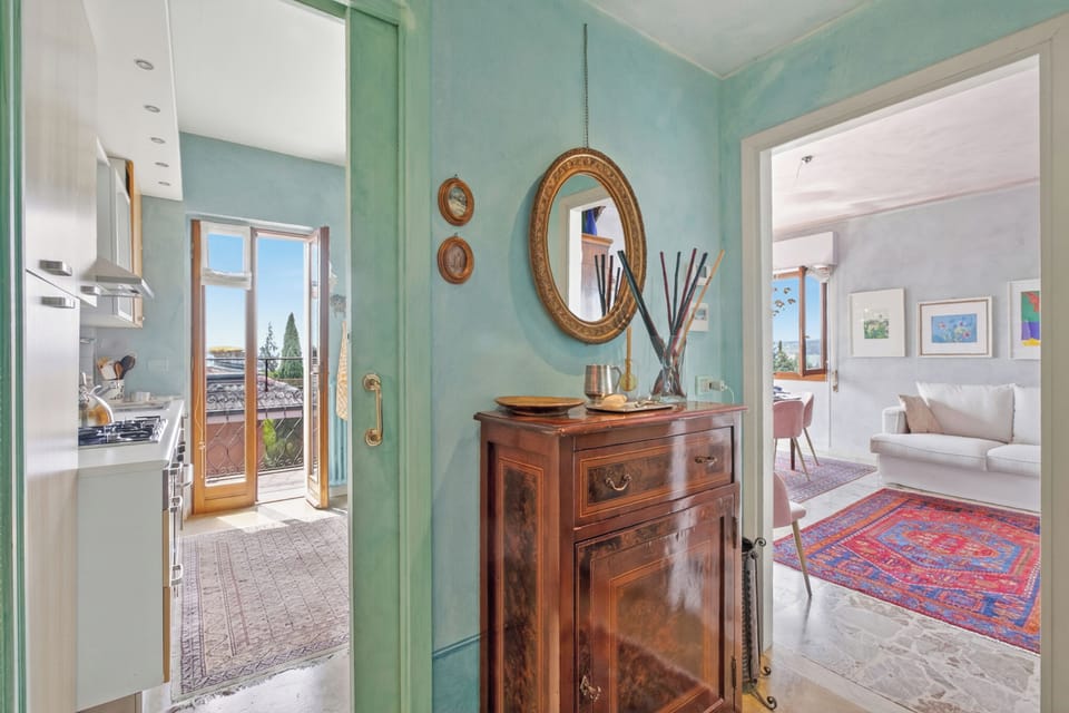 Luxury Apartment, 2 Bedrooms, Balcony (Roma 62 Lake View,Terrace & Private) | Interior