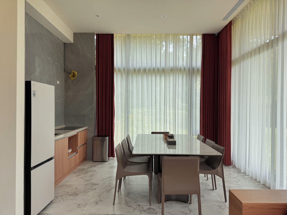 Comfort House, Partial Lake View | Private kitchen | Dishwasher