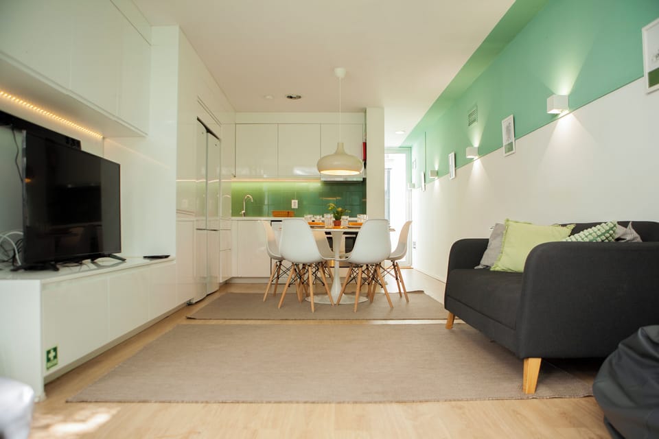 PORTO CONCEPT HOME - CAMPO ALEGRE Bed and Breakfast in Porto