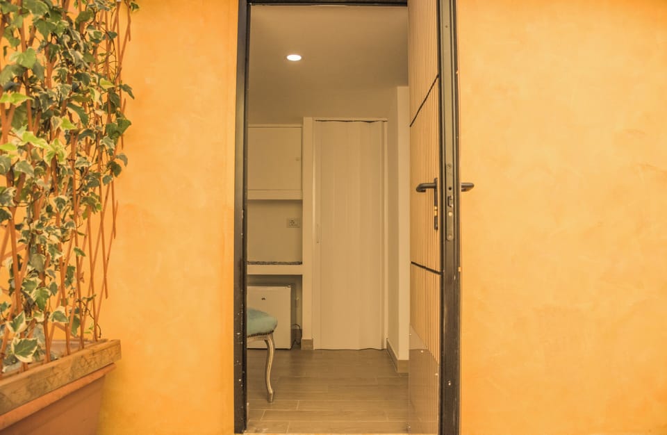 Room, Patio | Interior
