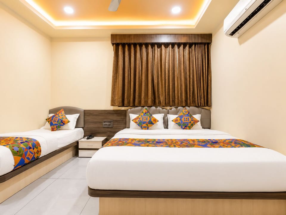 Luxury Room | Desk, WiFi (free)