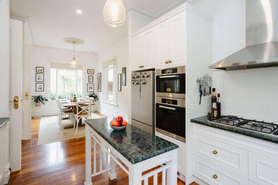 Apartment, 4 Bedrooms, Patio | Private kitchen